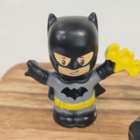 Little People 2020 Mattel DC Comics Super Heros Figures Lot - Picture 2 of 16